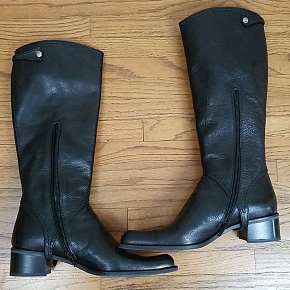 Stuart Weitzman Riding Boots Additional Pictures. - Picture 4 of 5